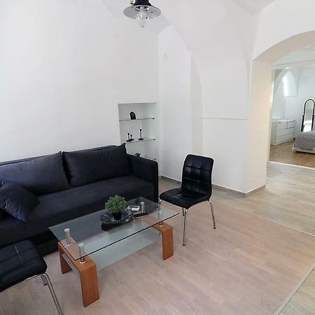 Apartman Tina Novi Sad Exterior foto